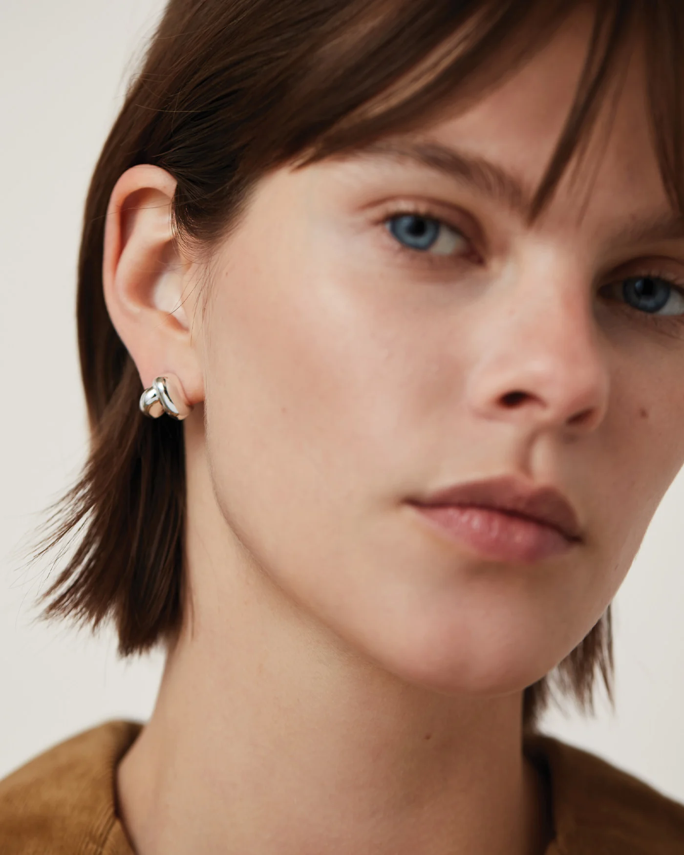 Beatrix Earrings - Image 4