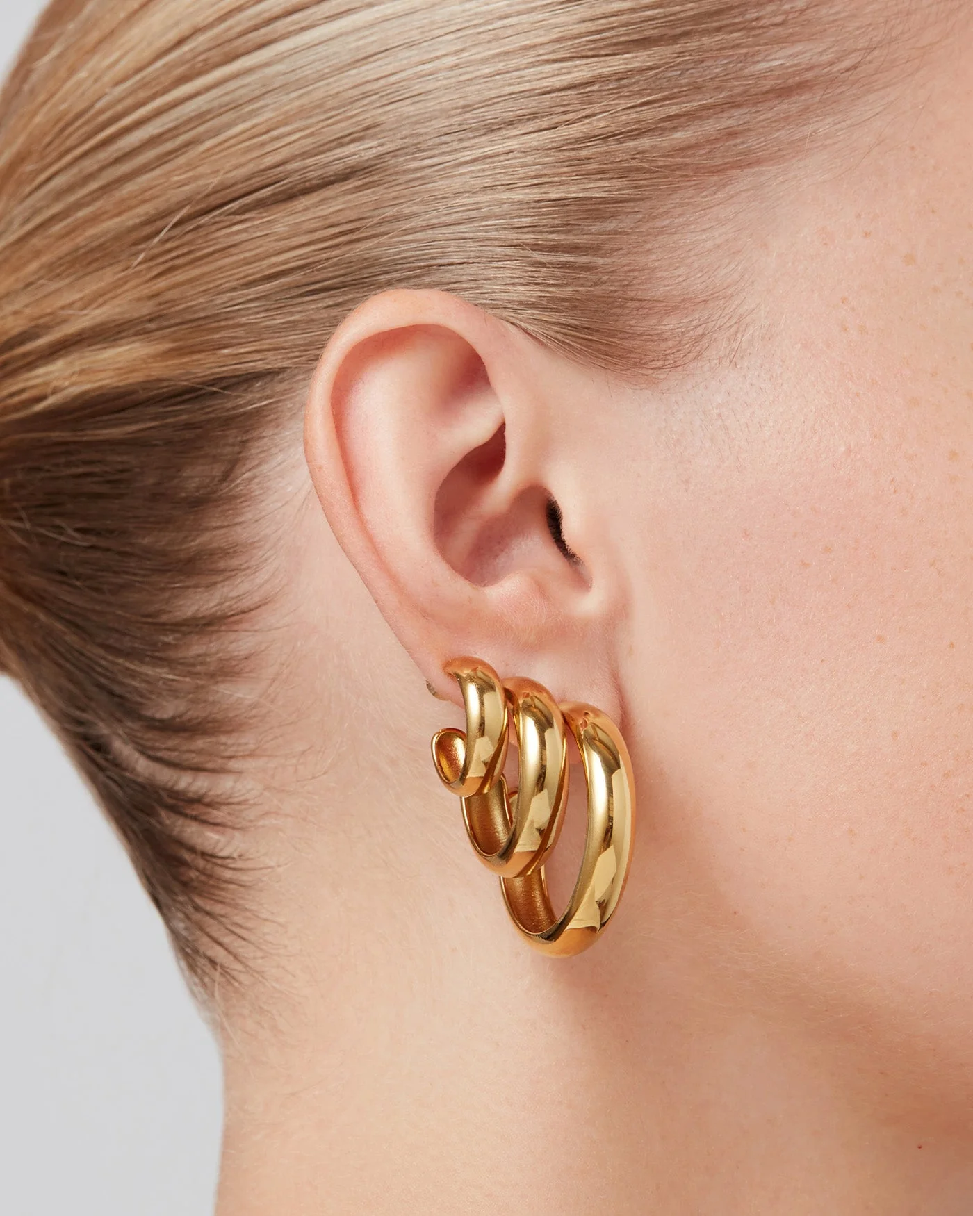 Staple Hoop Earrings - Small - Image 5